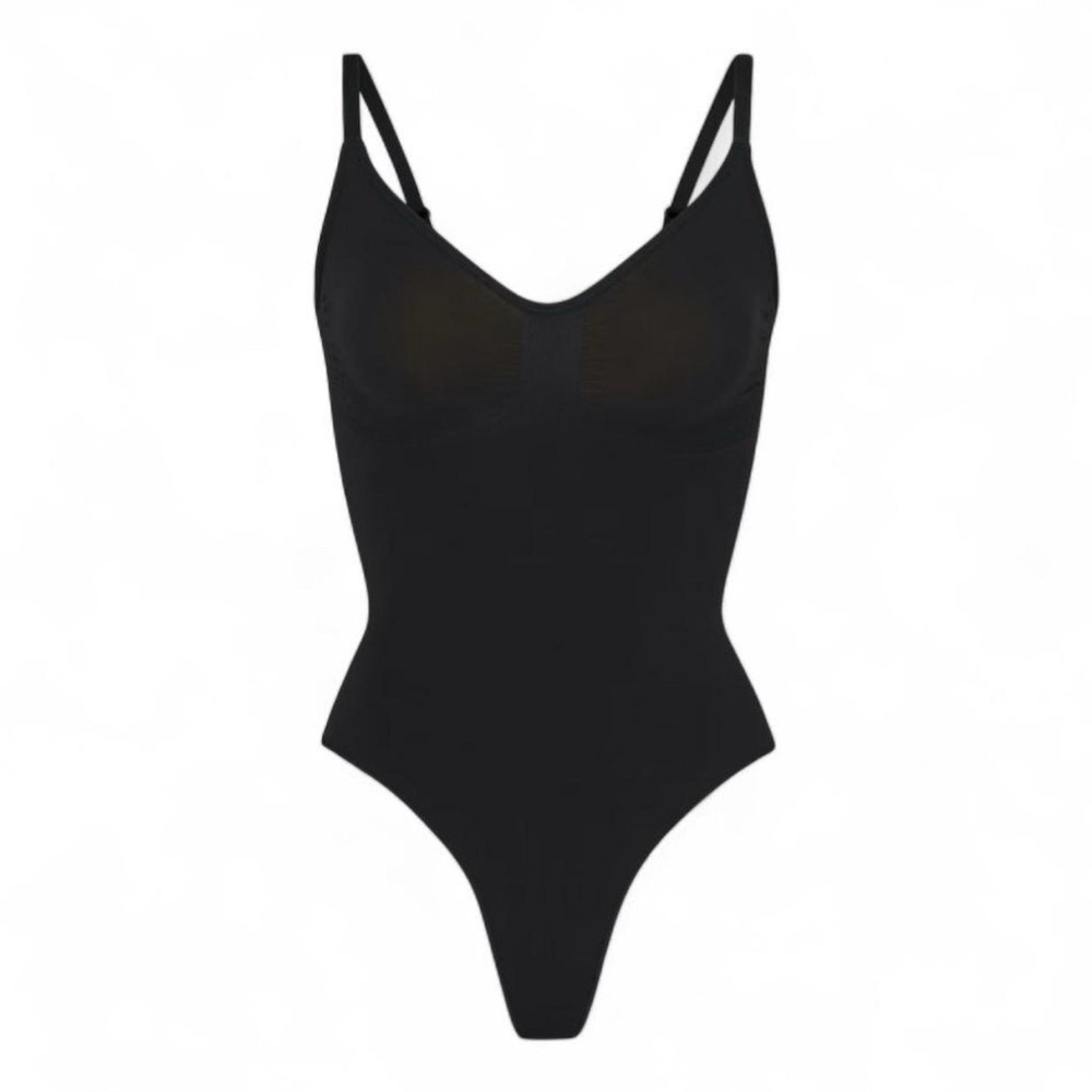 *SOLD*
DUPE Skims Black Thong Bodysuit - Picture 5 of 5